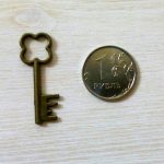 Подвеска металлическая "Ключик зубчатый", цвет бронза